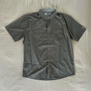 Kuhl Men's XL Short Sleeve Button Up Shirt. NWT
